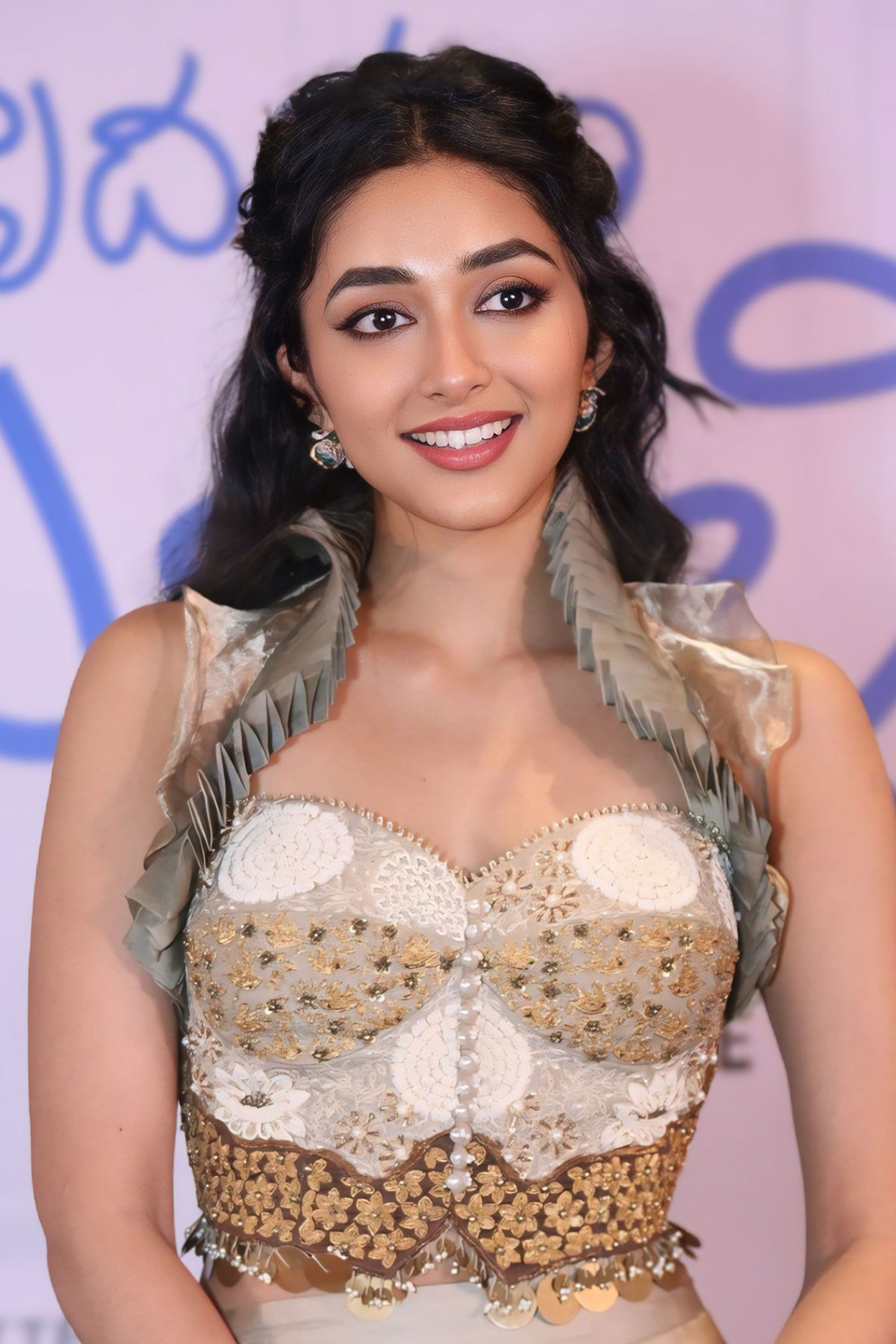 Actress Preity Mukhundhan Satin Balloon Polka Skirt Photos
