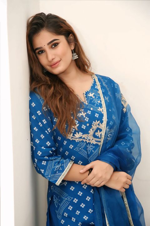 Rasha Thadani Beautiful Ethnic Bandhani Dress Style