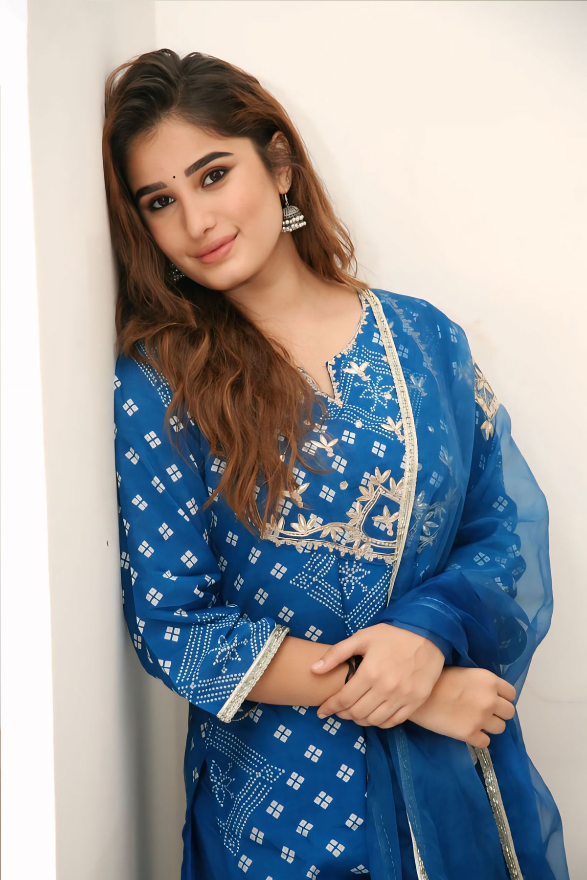 Rasha Thadani Beautiful Ethnic Bandhani Dress Style