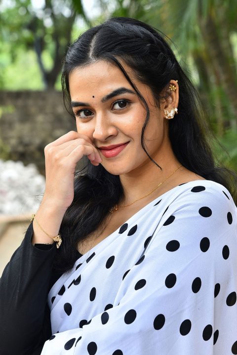 Sahithi Avancha Retro Polka Dot Saree Kalyanam Kamaneeyam Jeevitham Meet