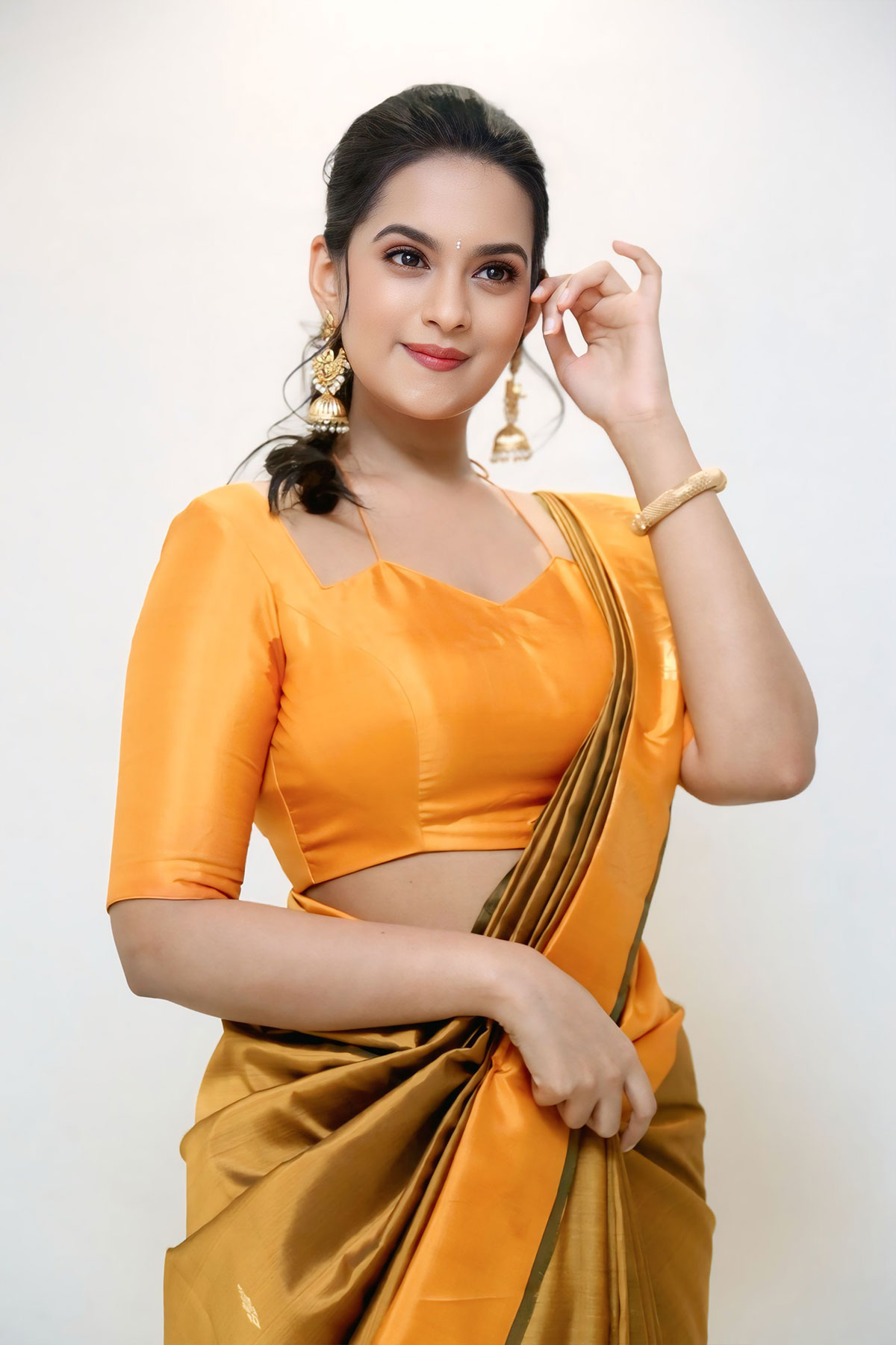 South Actress Samaira Sri in Golden Mustard Silk Saree