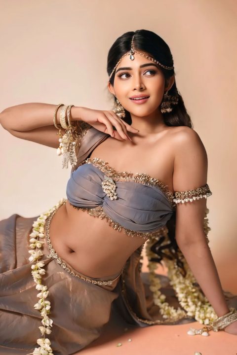 Sexy Actress Srijita Ghosh Hot Navel Photoshoot