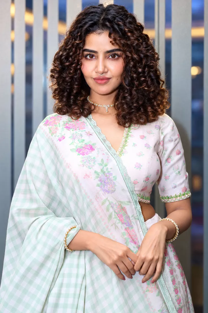 Anupama Parameswaran in Mint Checked Dupatta