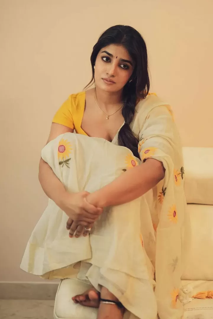 Dimple Hayathi Cream Saree Look Is Pure Magic